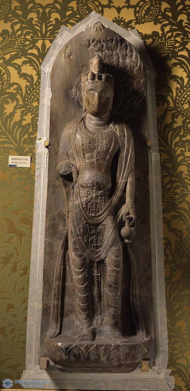 Statua di Bodhisattva stante (Avalokiteshvara Samanthamukha)
